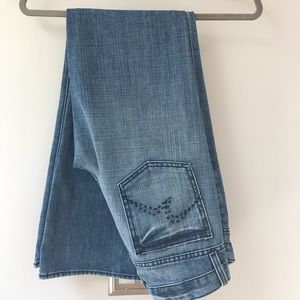 BCBGMAXAZRIA Jeans. Size 27. EUC